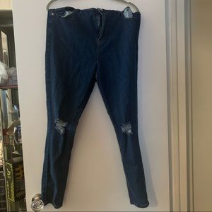 Boohoo Ripped knee hole jeans